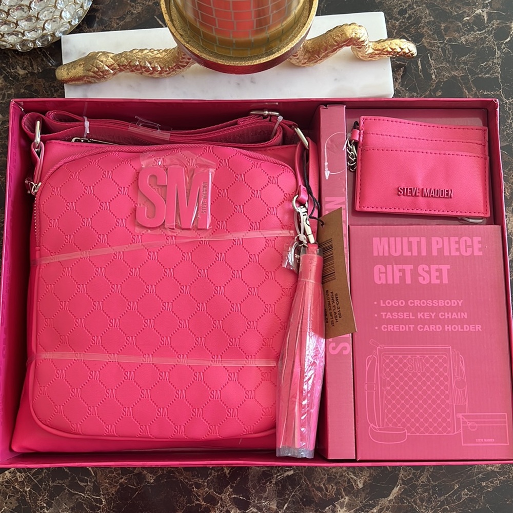 Steve Madden pink purse crossbody